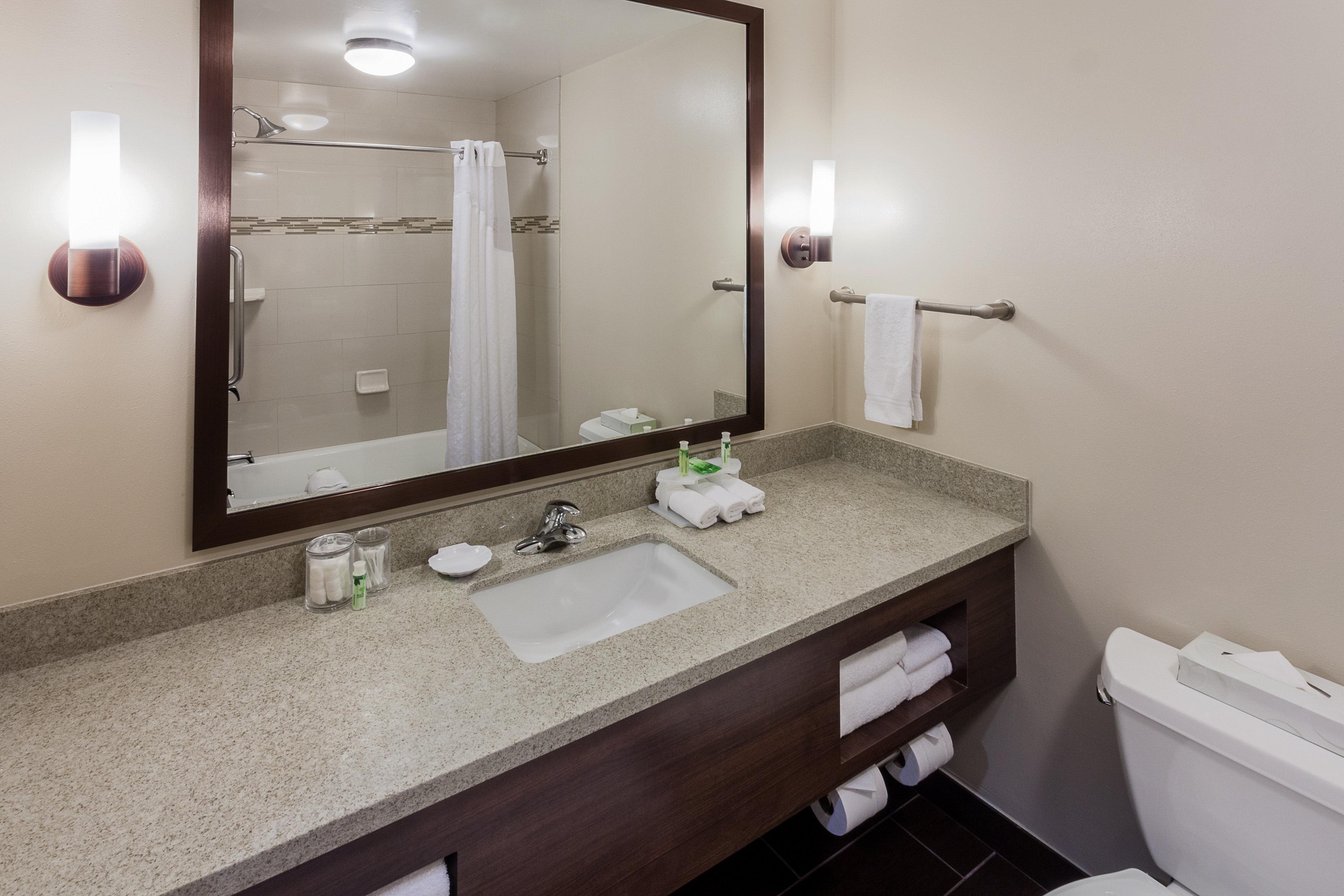 Holiday Inn Express & Suites Carpinteria By Ihg Zewnętrze zdjęcie